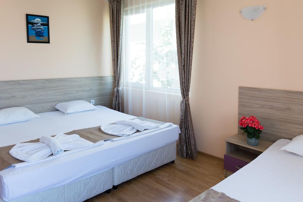 Atavel Guest House Nesebar Esterno foto