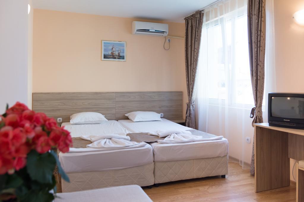 Atavel Guest House Nesebar Esterno foto